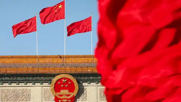 中共中央政治局常务委员会召开会议 中共中央总书记习近平主持会议